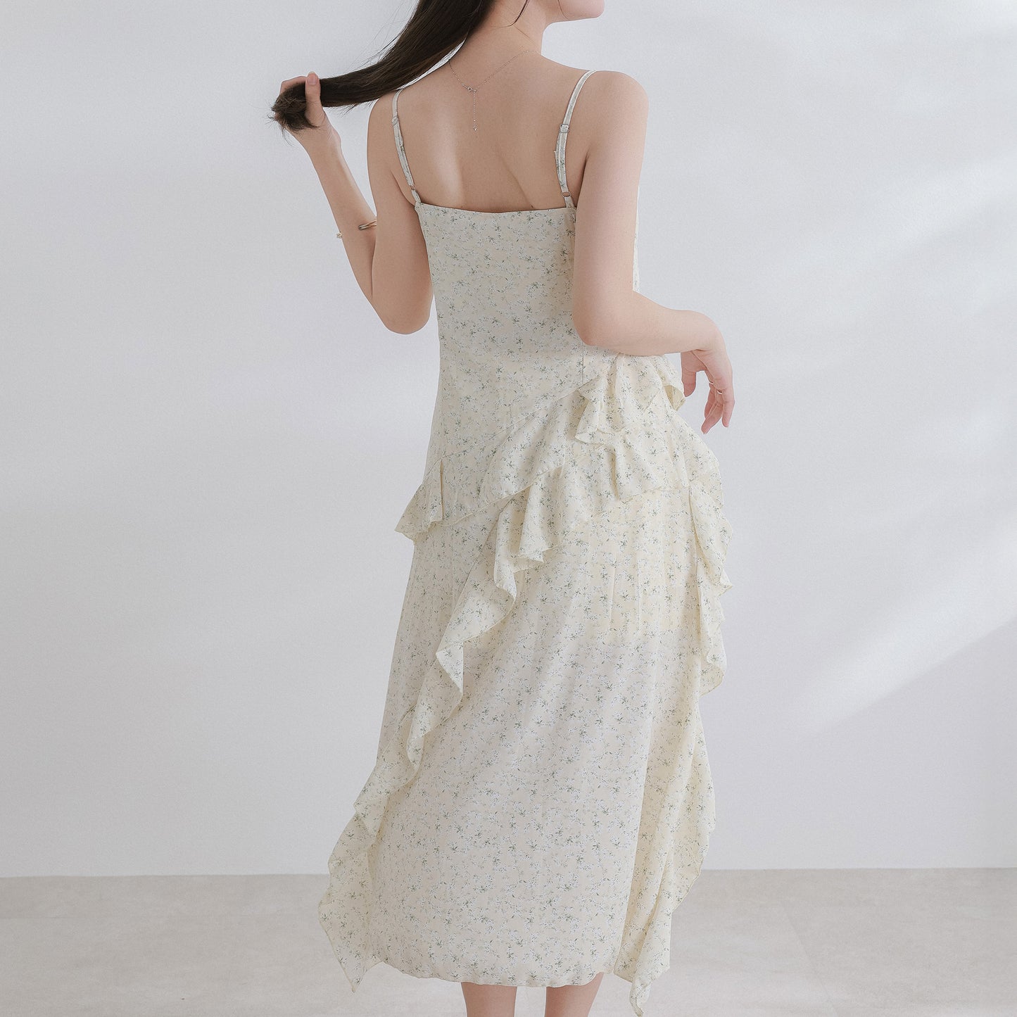 アシンメトリーフラワーキャミチュニック[miu504060/miu504061]
