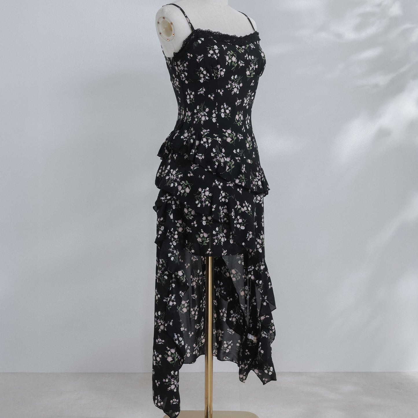 アシンメトリーフラワーキャミチュニック[miu504060/miu504061]